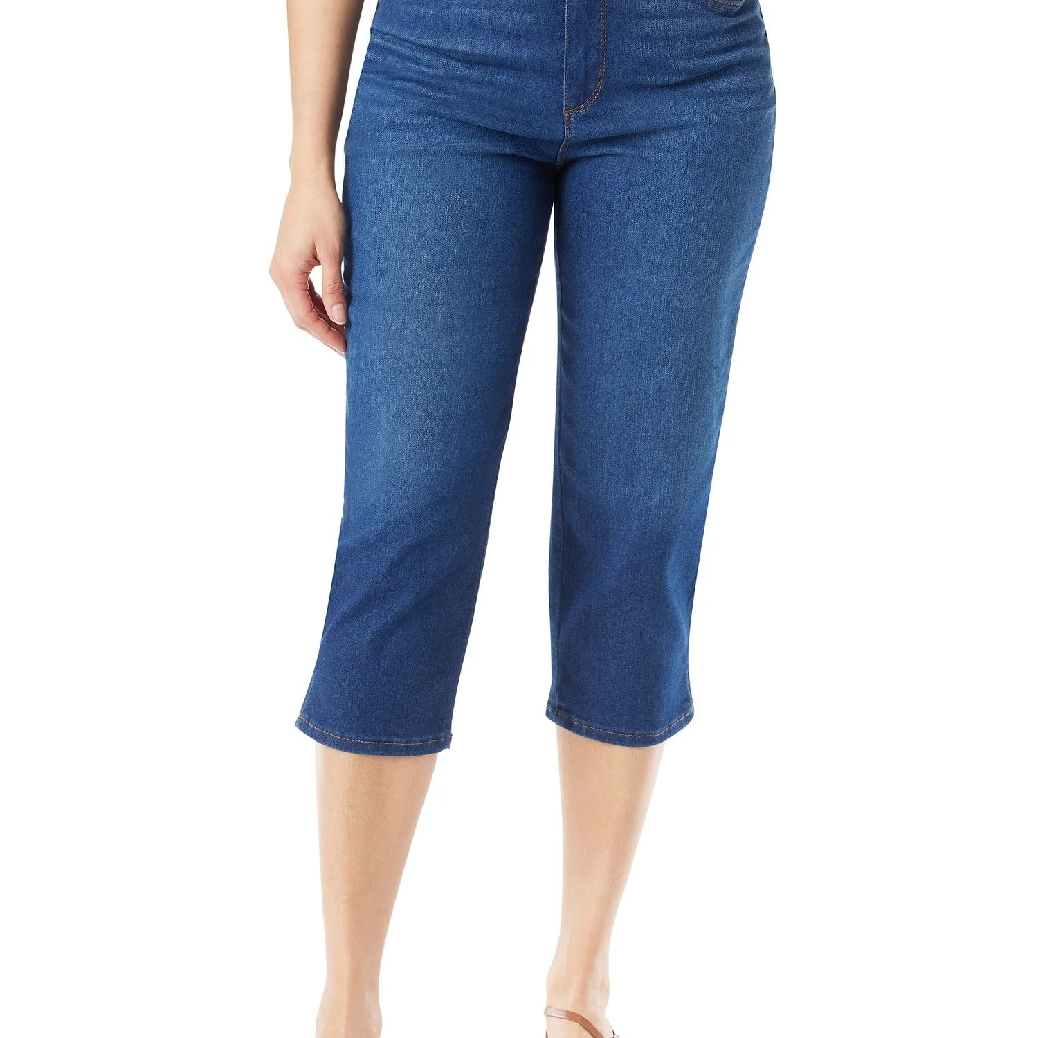 Gloria V cropped jeans.