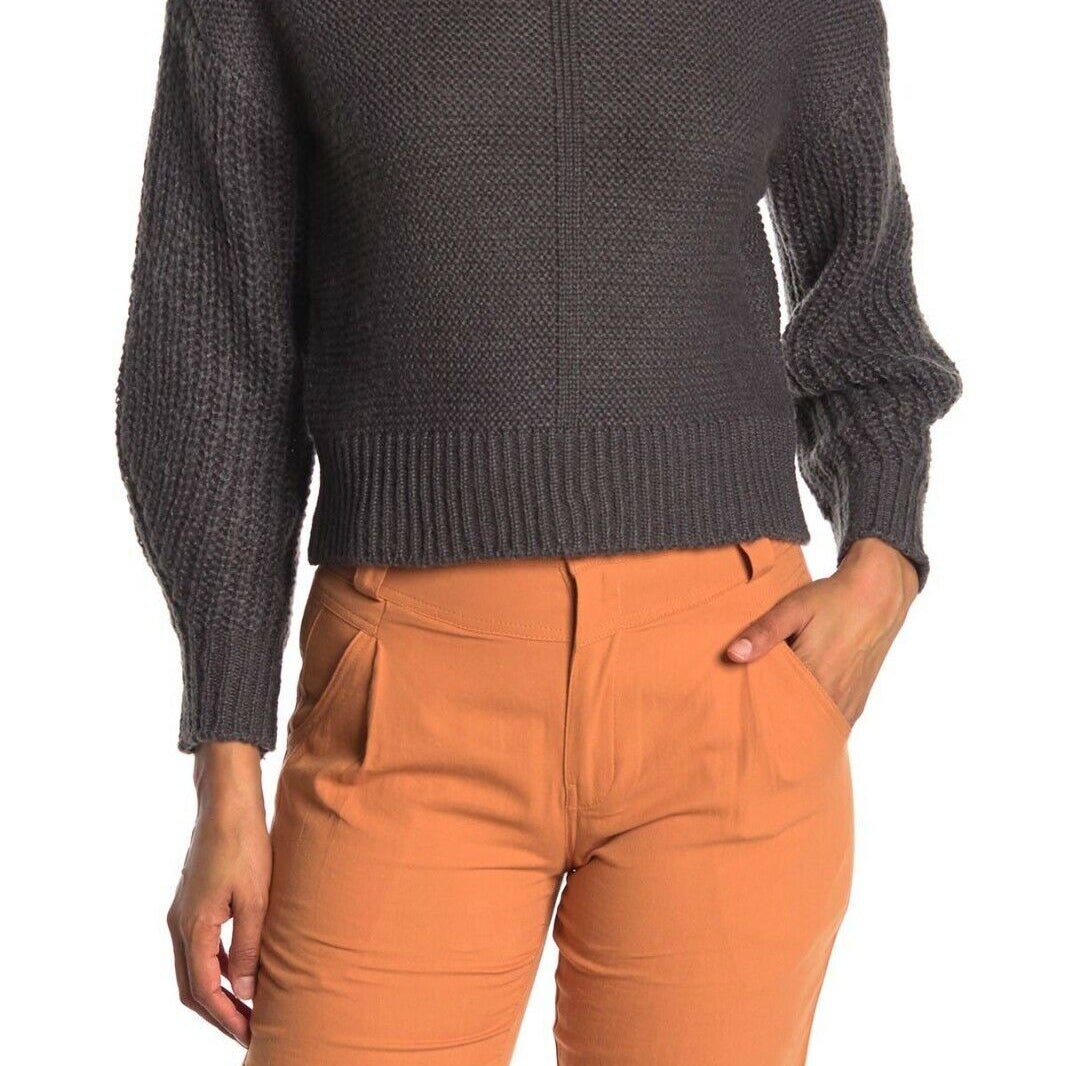 Winter sweater with elegant design and long sleeves from Elodie, size S