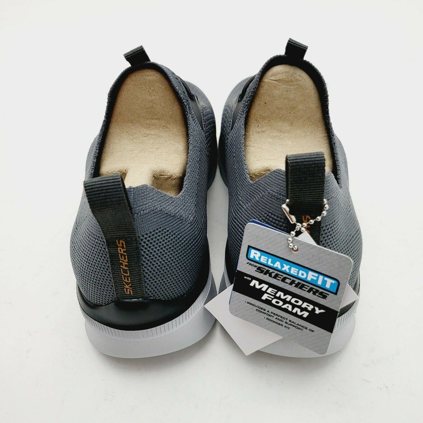 حذاء المشي بنجي من Skechers رمادي