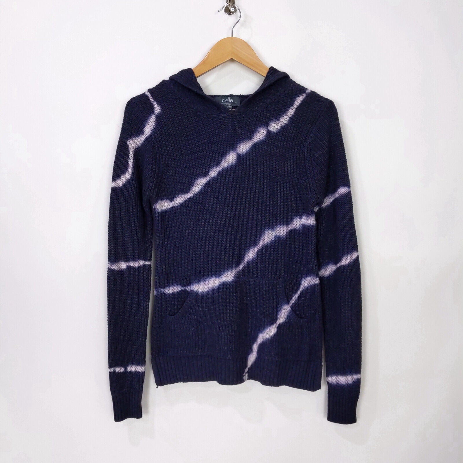 Belle By Belldini kangaroo pocket hoodie size S – أنايــيــس